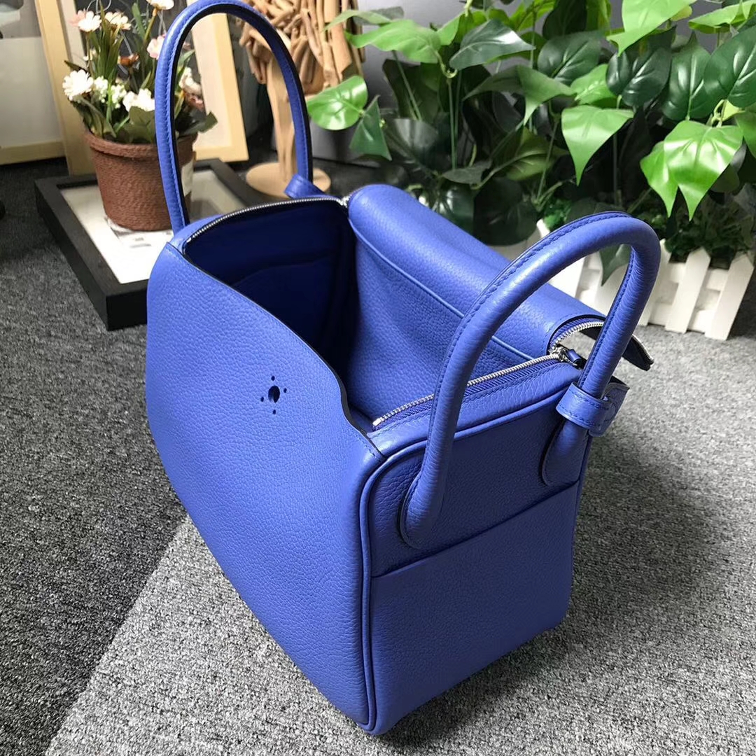 Hermès（爱马仕）明蓝色 原厂御用顶级TC 皮 Lindy 26 银扣 现货