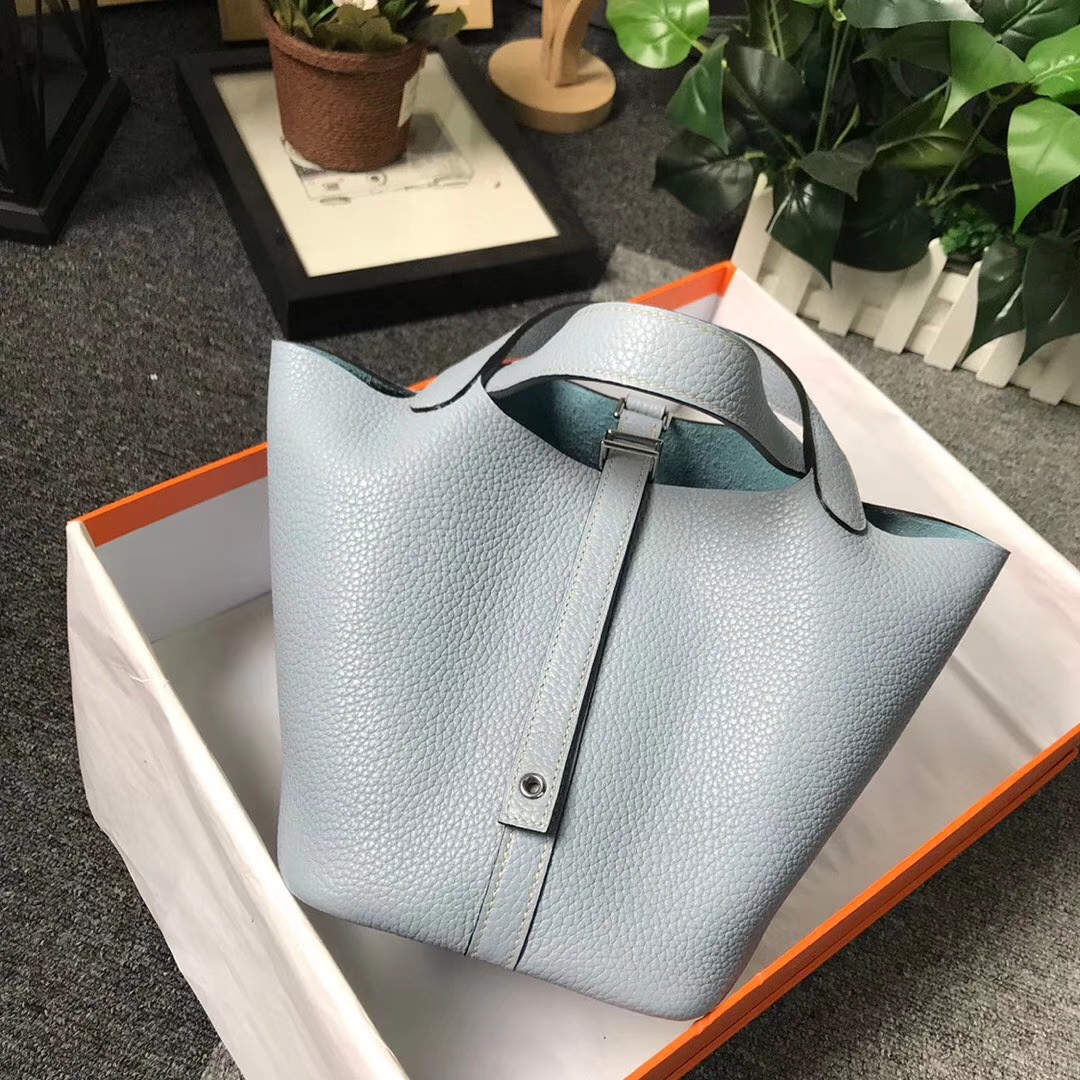 Hermès（爱马仕）J7 亚麻蓝 原厂御用顶级TC 皮 Picotin  Lock 18cm 银扣