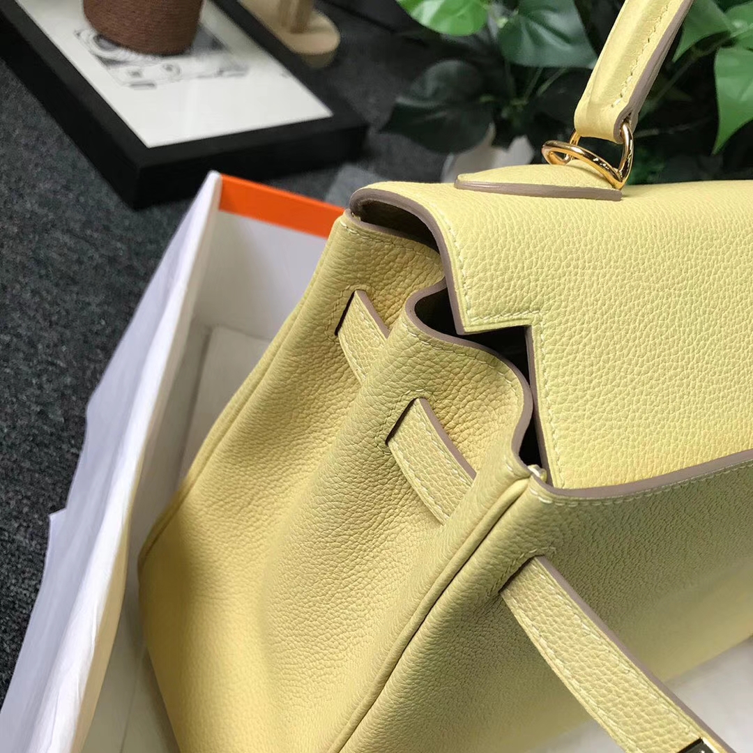 Hermès（爱马仕）1Z小鸡黄 原厂御用顶级小牛皮 Kelly 32 金扣