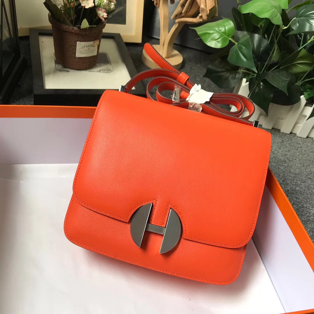 Hermès（爱马仕）93 经典橙色 原厂御用顶级Ever Color皮 2002-20 现货