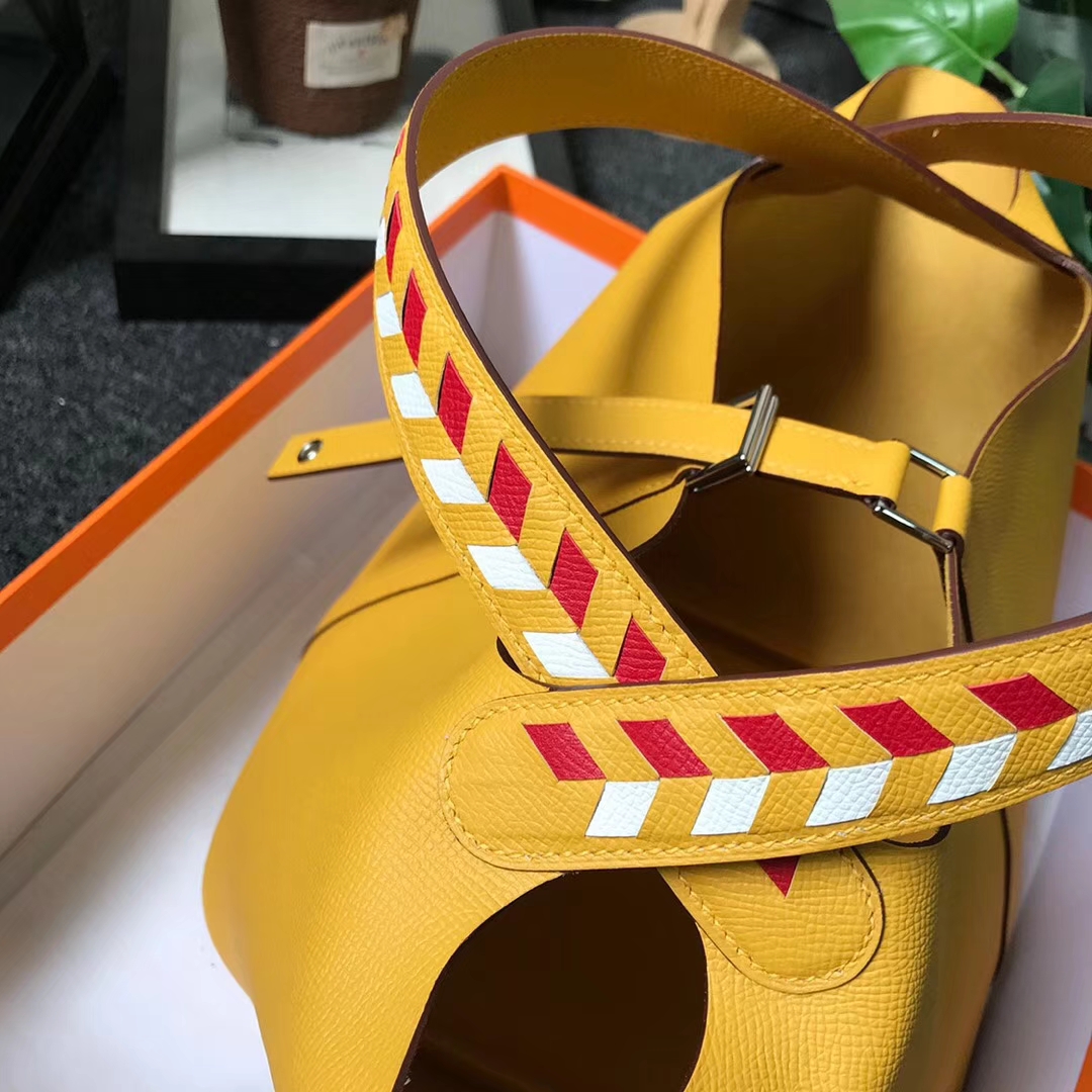 Hermès（爱马仕）9D琥珀黄 编织手腕 原厂御用顶级Epsom 皮 Picotin Lock 18cm 银扣