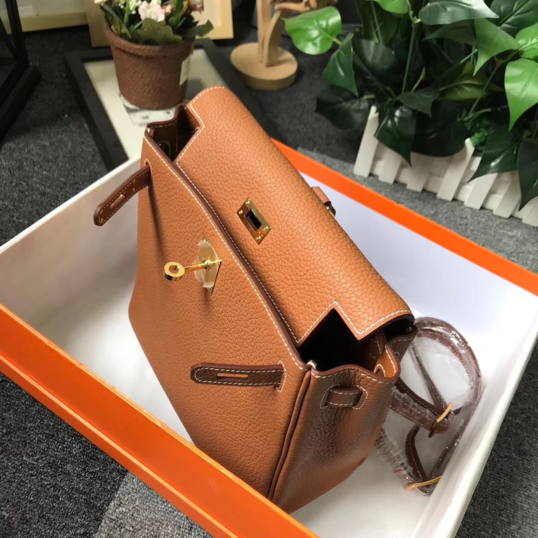 Hermès（爱马仕）C37 金棕色 原厂御用顶级TC 皮 Kelly ado 金扣 现货