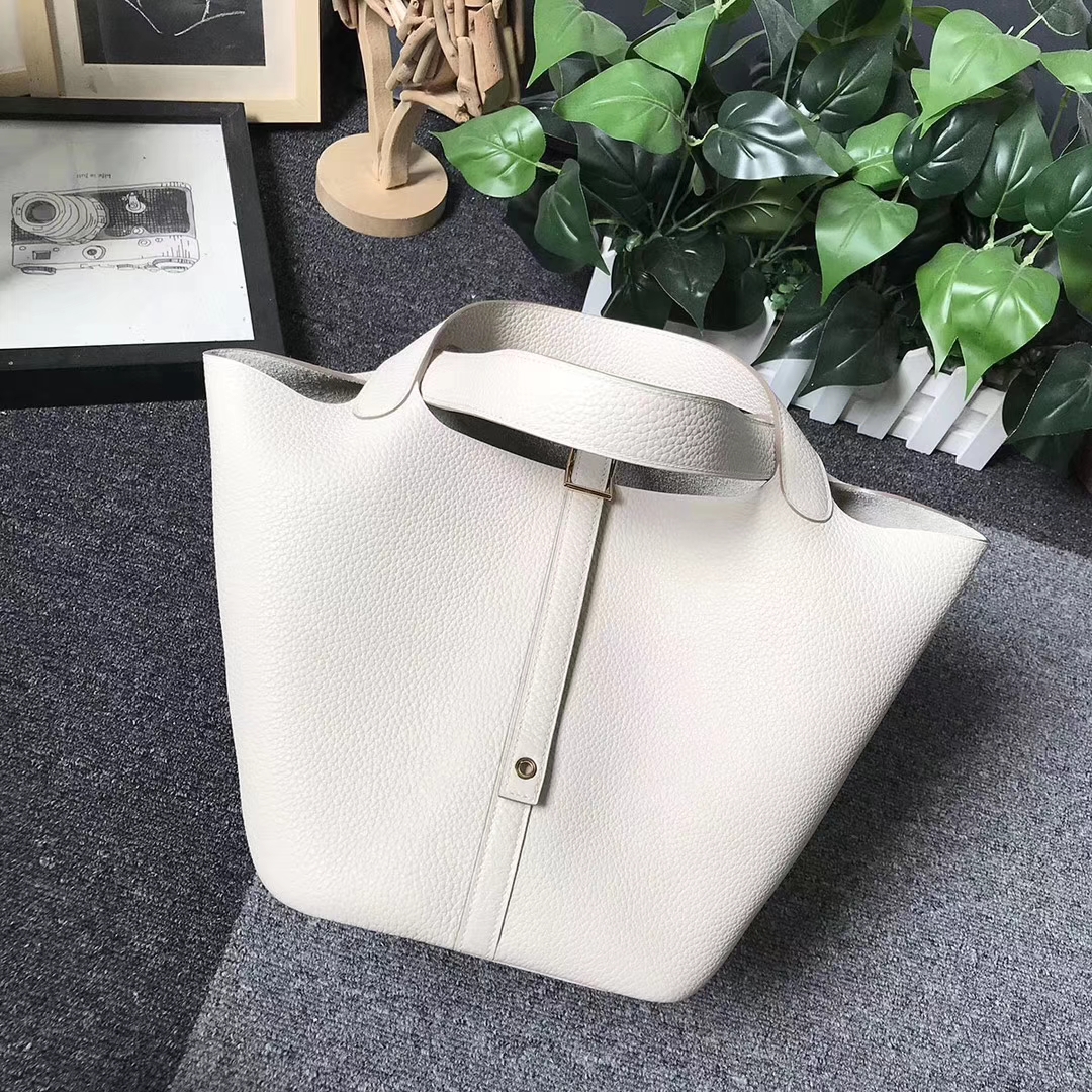 Hermès（爱马仕）Picotin Lock 奶昔白 原厂御用顶级TC 皮 银扣 22cm 现货