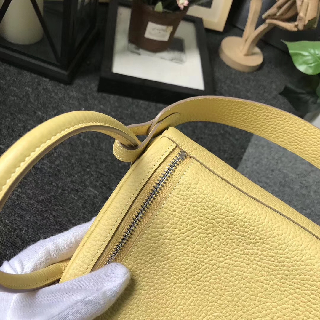 Hermès（爱马仕）1Z小鸡黄 原厂御用顶级TC 皮 Lindy 30 银扣