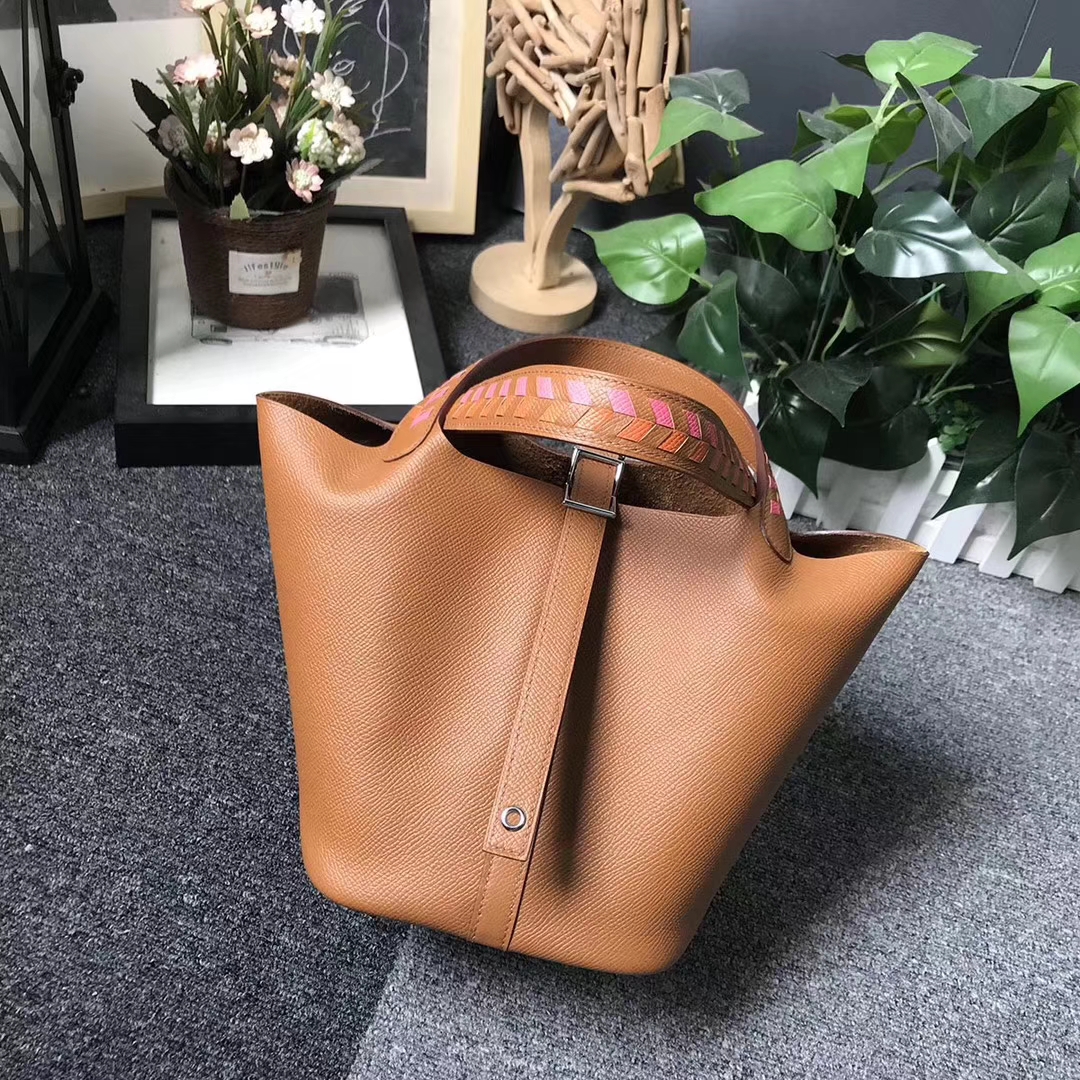 Hermès（爱马仕）C37 金棕色 粉橙编织手腕 原厂御用顶级Epsom 皮 Picotin  Lock 18cm 银扣
