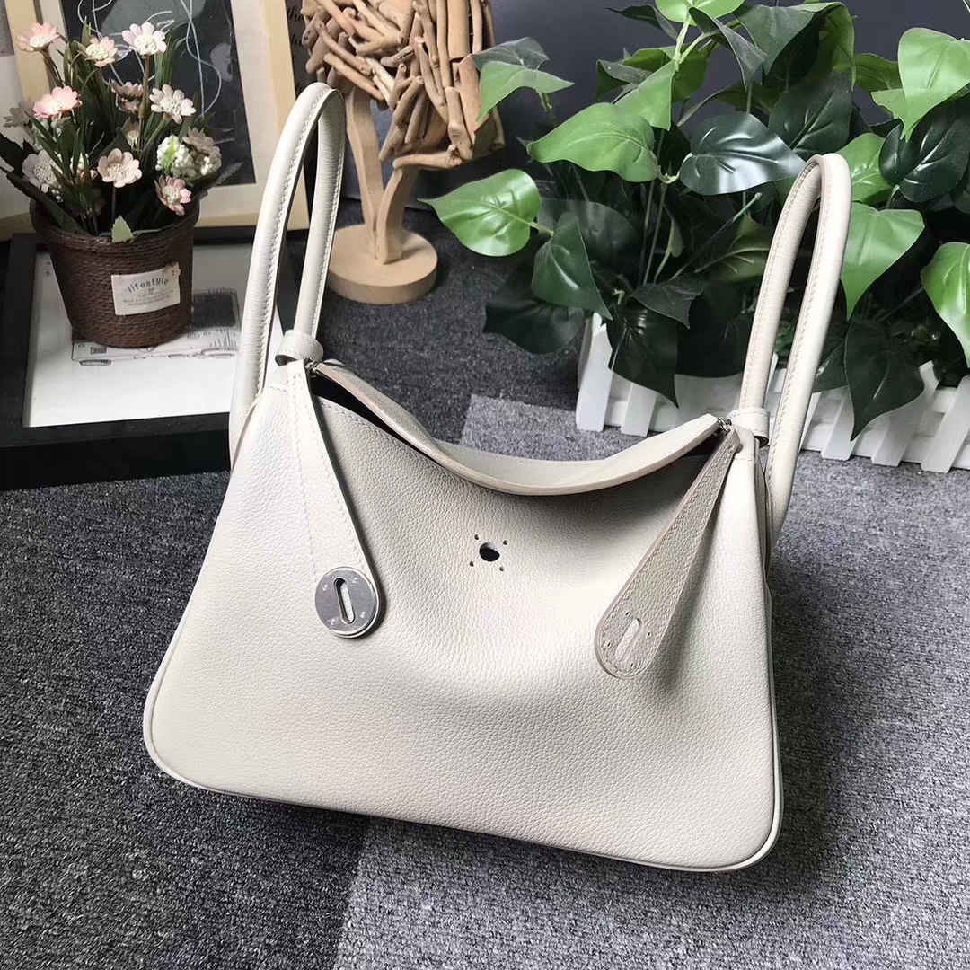 Hermès（爱马仕）C80 珍珠灰 原厂御用顶级小牛皮 Lindy 26 银扣