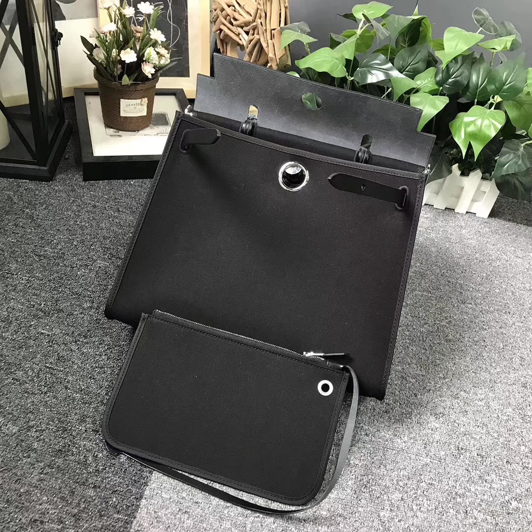 Hermès（爱马仕）黑色马鞍皮拼黑色帆布 Herbag 31 现货