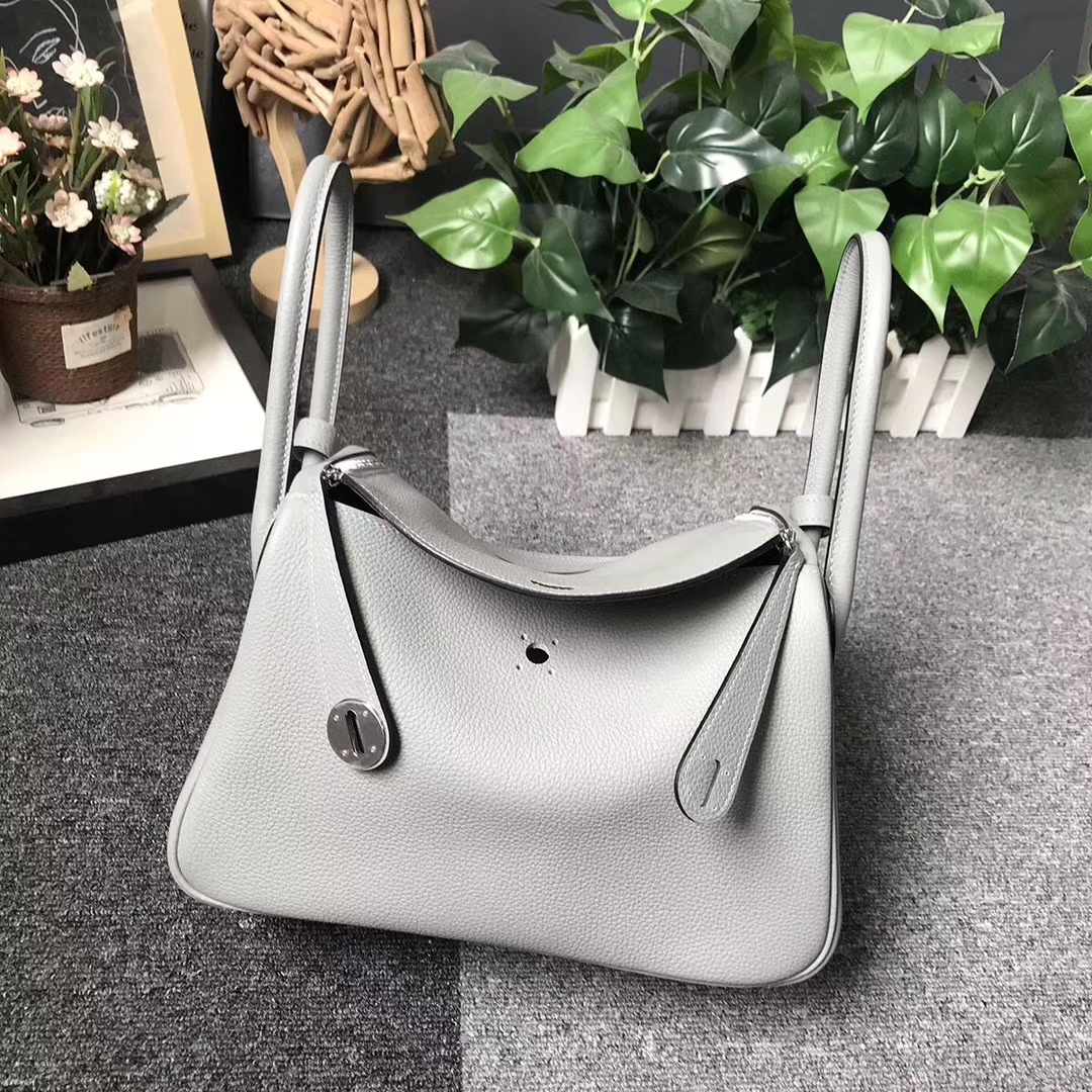 Hermès（爱马仕）4Z海鸥灰 原厂御用顶级小牛皮 Lindy 26 银扣