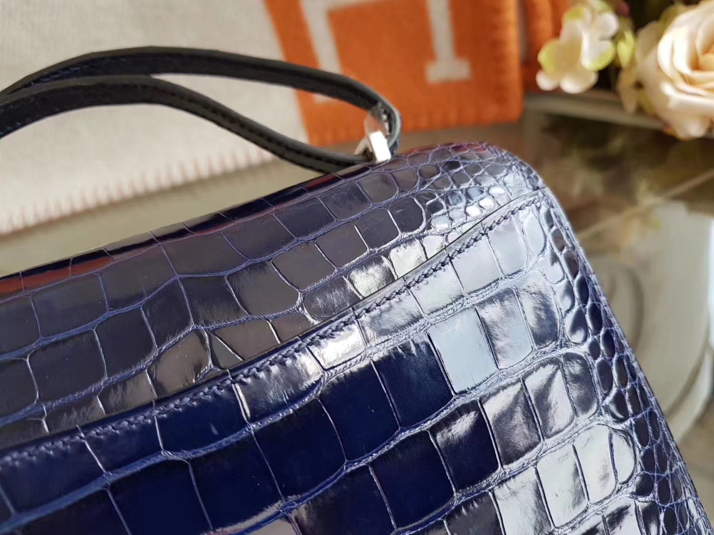 Hermès（爱马仕）constance空姐包 19cm 尼罗 亮面  宝石蓝 银扣 现货
