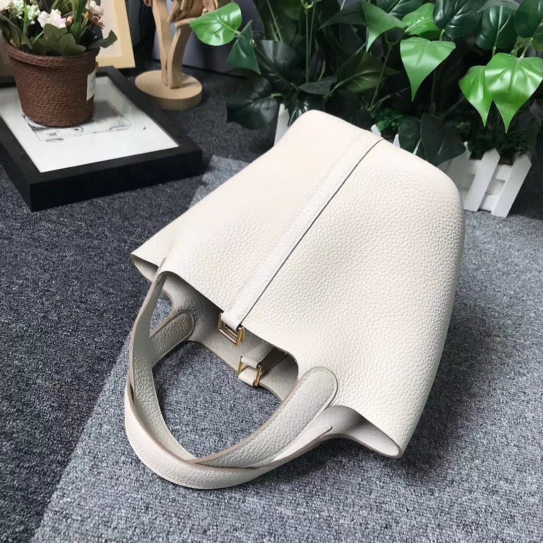 Hermès（爱马仕）奶昔白 原厂御用顶级TC 皮 Picotin  Lock 18cm 金扣 现货