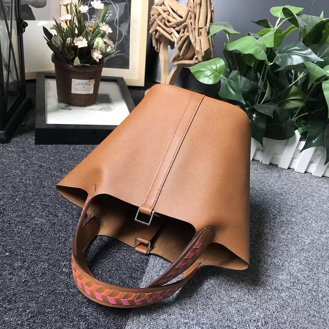 Hermès（爱马仕）C37 金棕色 粉橙编织手腕 原厂御用顶级Epsom 皮 Picotin  Lock 18cm 银扣