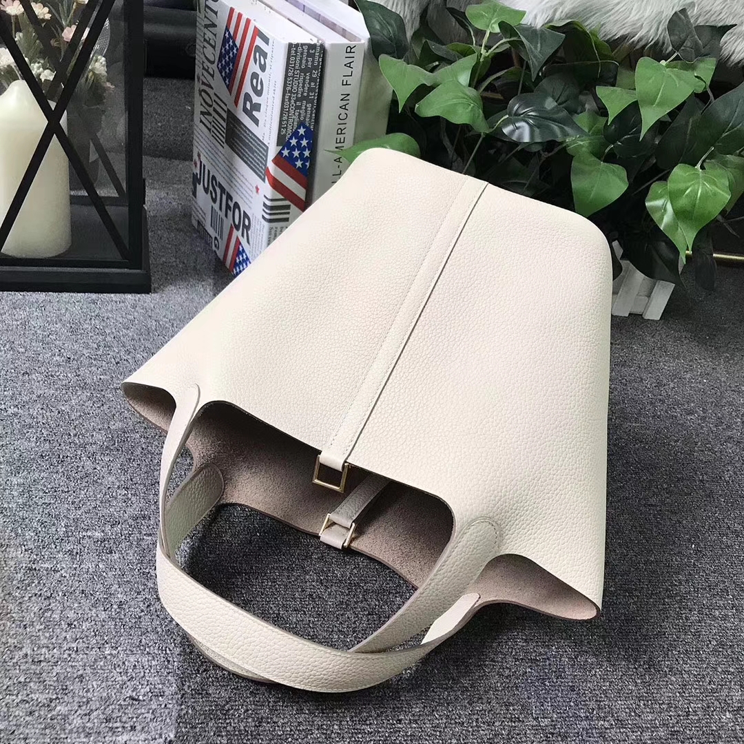 Hermès（爱马仕）Picotin菜篮包 奶昔白 原厂御用顶级TC皮 Lock 金扣 22cm 现货
