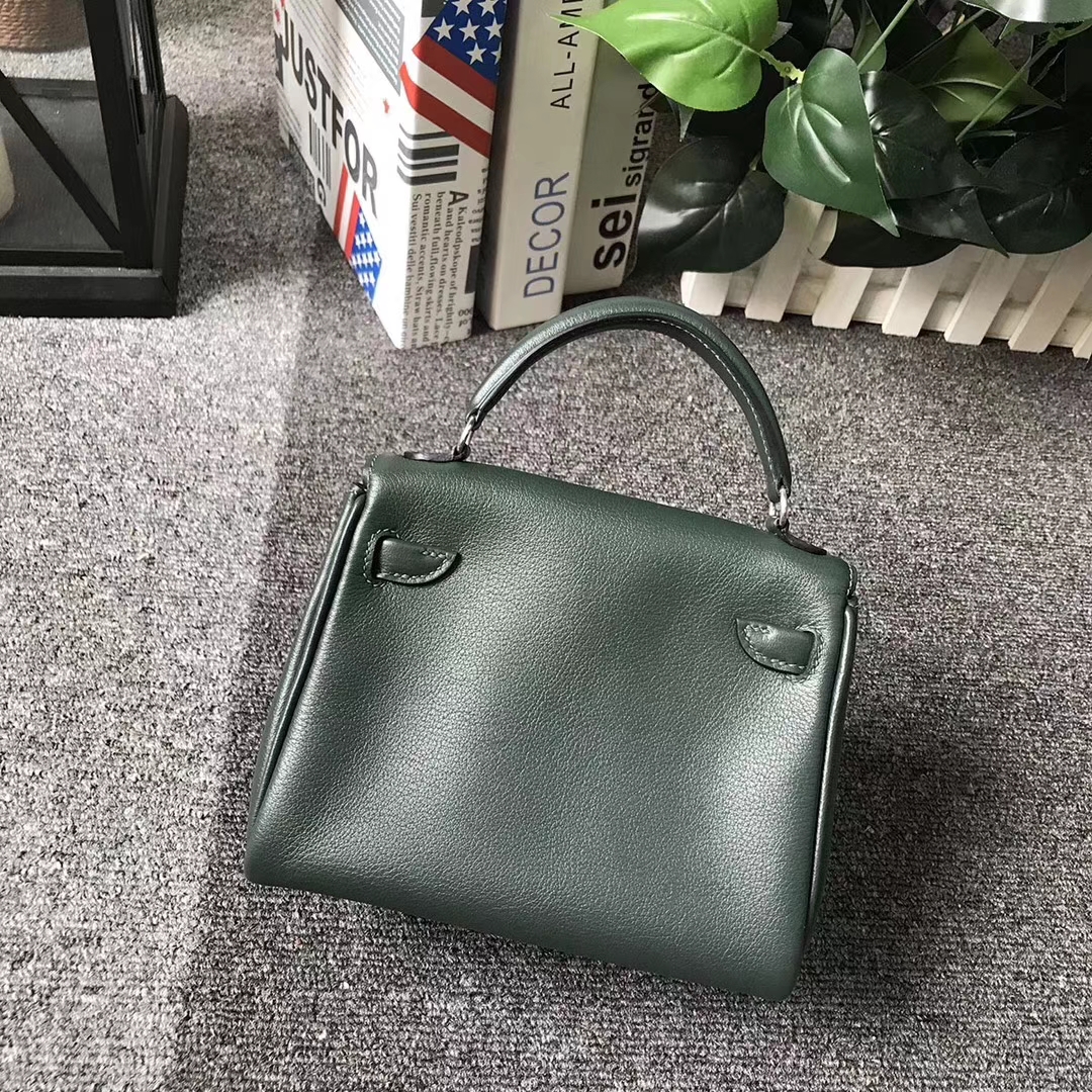 Hermès（爱马仕）2Q英国绿拼咖啡色 原厂御用顶级Swift 皮 Kelly doll 银扣