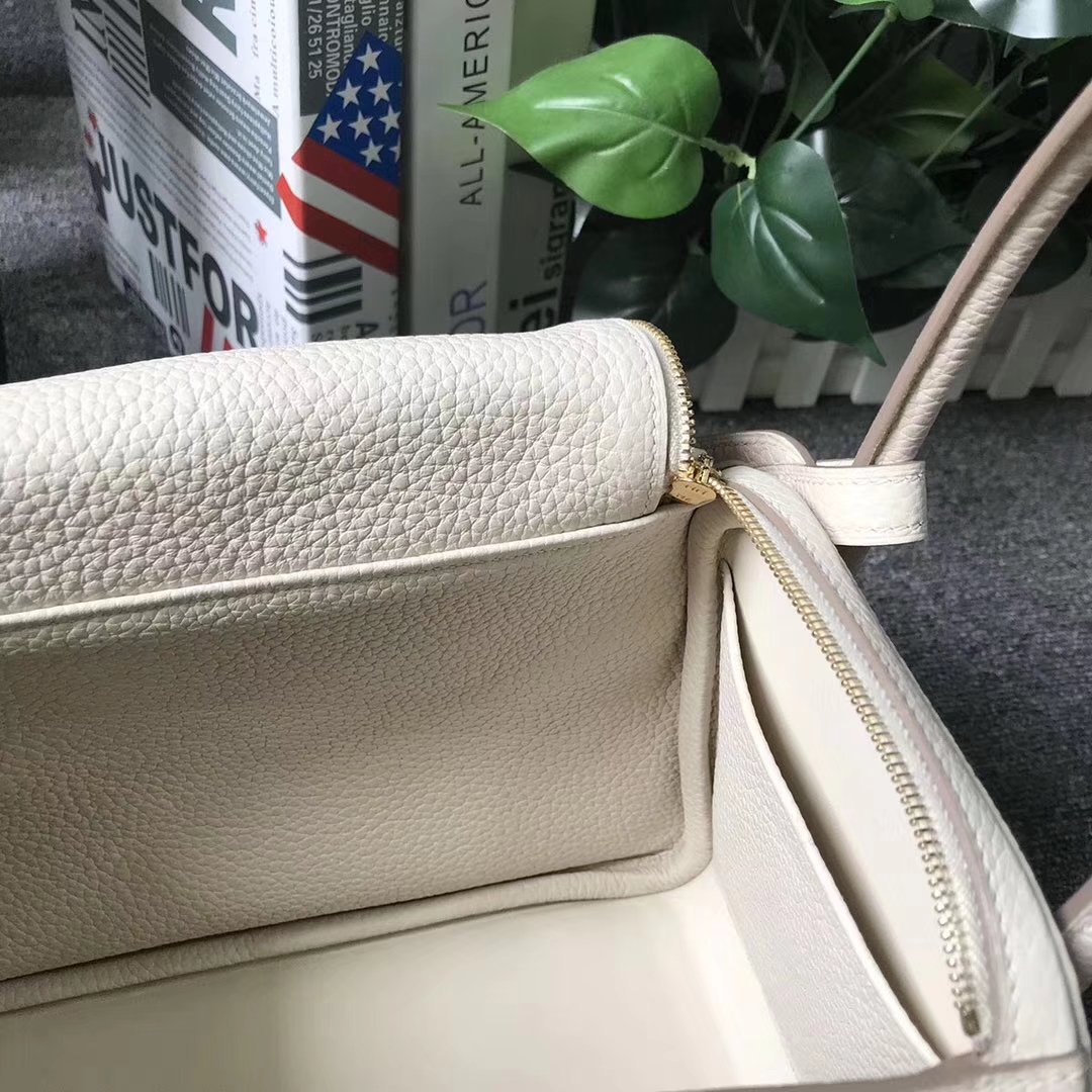 Hermès（爱马仕）Lindy 琳迪包 奶昔白 原厂御用顶级TC皮 金扣 26cm