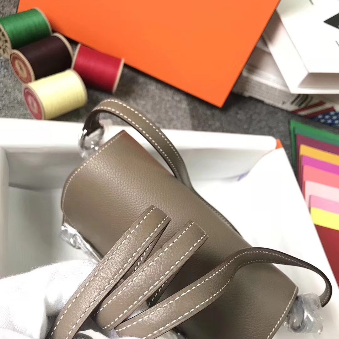 Hermès（爱马仕）Roulis猪鼻包 大象灰 原厂御用顶级Ever Color 皮 银扣 19cm