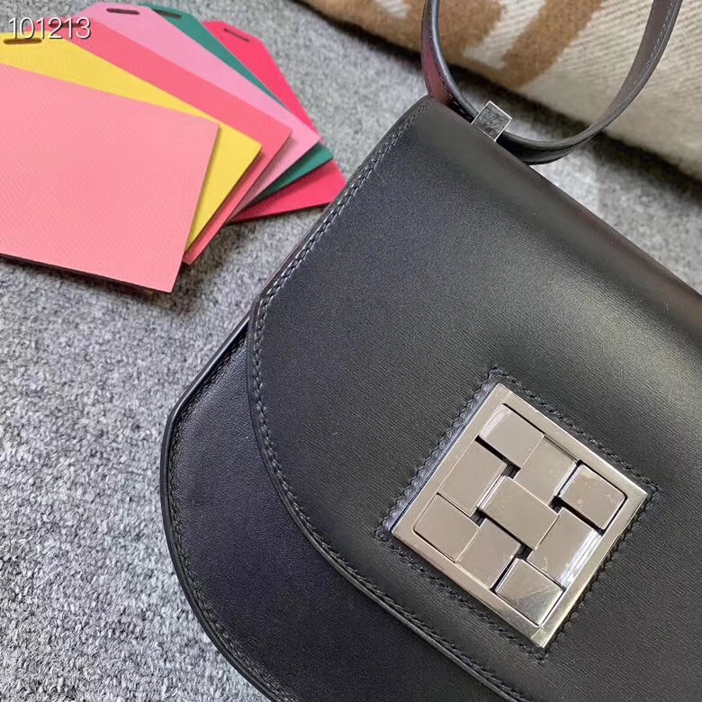 Hermès（爱马仕）黑色 原厂御用顶级box皮 马赛克 银扣