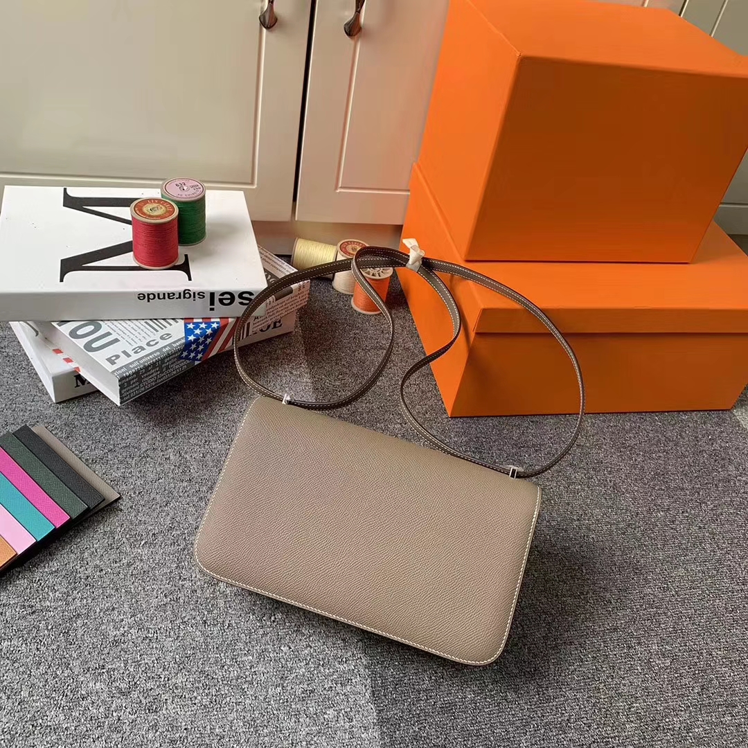 Hermès（爱马仕）CK18 大象灰 原厂御用顶级Epsom 皮 Constance 26 银扣 现货