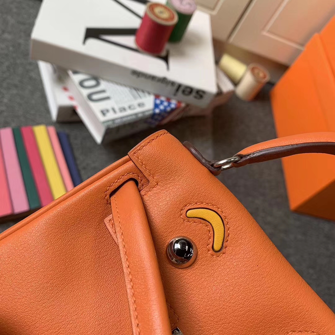 Hermès（爱马仕）Kelly doll 橙色拼芥末黄 原厂御用顶级Swift 皮 银扣