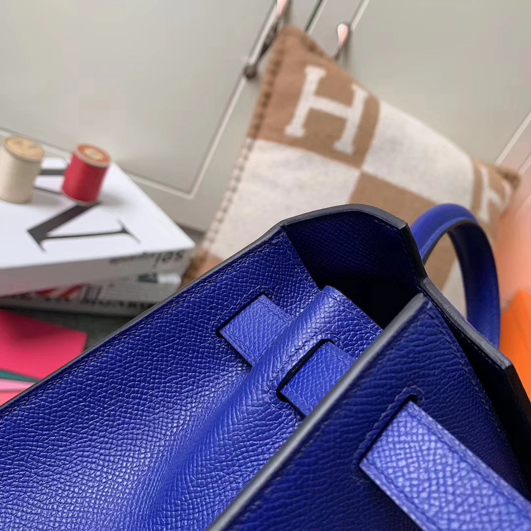 Hermès（爱马仕）电光蓝 原厂御用顶级Epsom 皮 Kelly 28 外缝 金扣