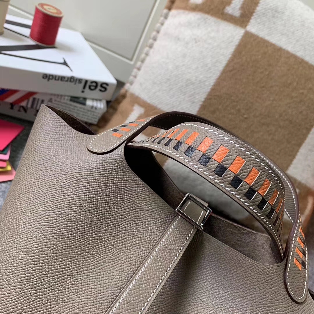 Hermès（爱马仕）Picotin Lock 菜篮包 CK18 大象灰 手腕编织 原厂御用顶级Epsom 皮 银扣 18cm