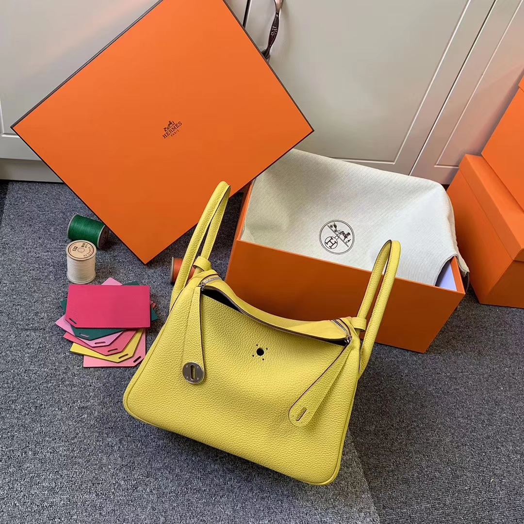 Hermès（爱马仕）那不勒斯黄 原厂御用顶级小牛皮 Lindy 26 银扣