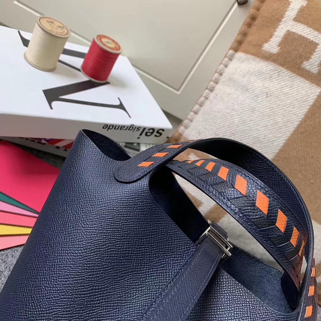 Hermès（爱马仕）Picotin Lock 菜篮包 午夜蓝 编织手腕 原厂御用顶级Epsom 皮 银扣 18cm 现货