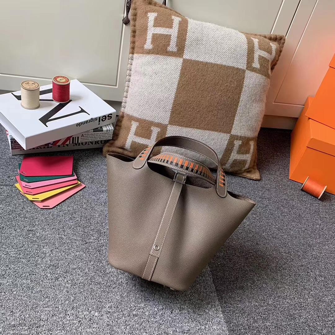 Hermès（爱马仕）Picotin Lock 菜篮包 CK18 大象灰 编织手腕 原厂御用顶级Epsom 皮 银扣 18cm 现货