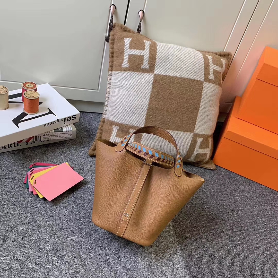 Hermès（爱马仕）Picotin Lock 菜篮包 金棕色 手腕编织 原厂御用顶级Epsom 皮 银扣 18cm