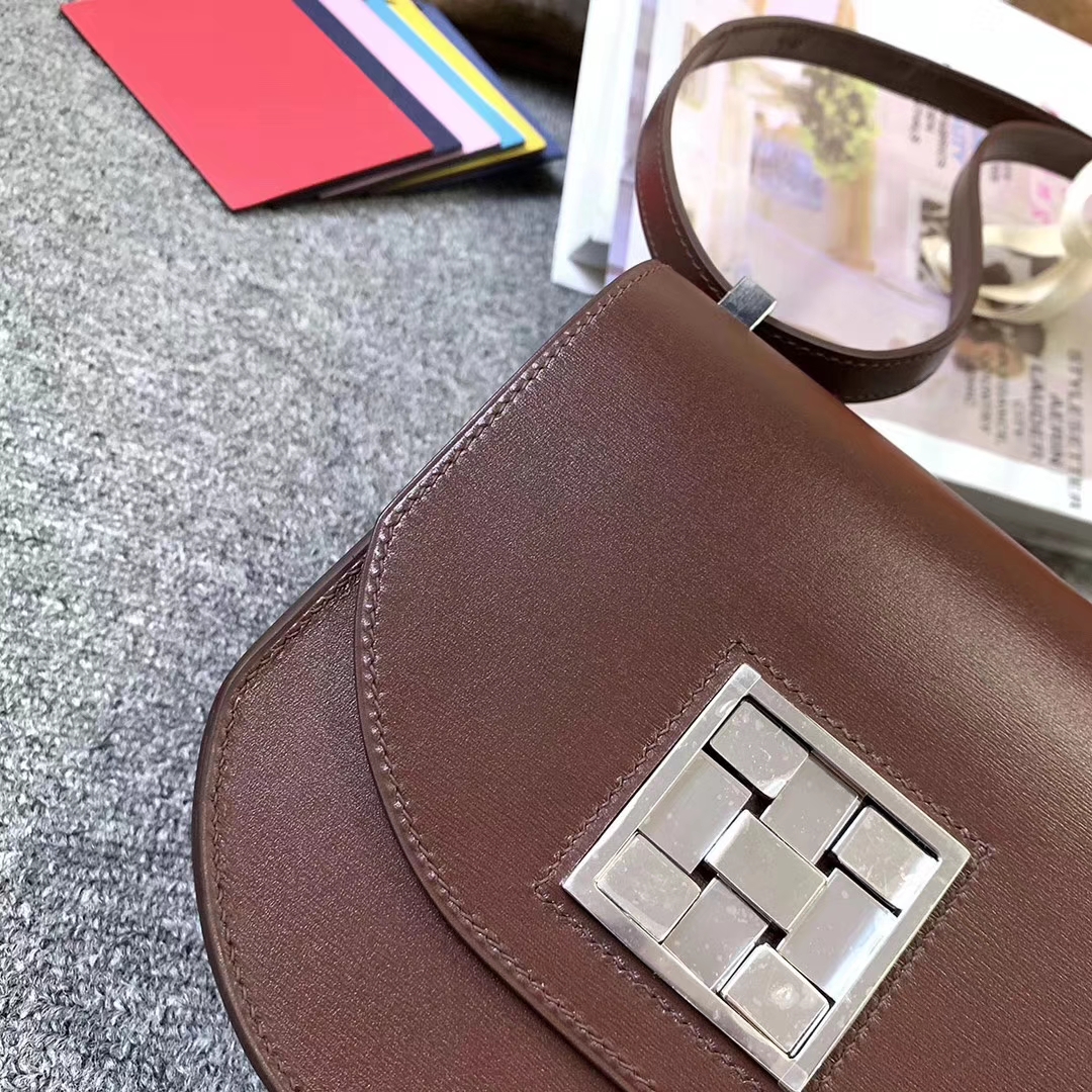 Hermès（爱马仕）爱马仕红 原厂御用顶级Box 皮 马赛克 银扣 现货