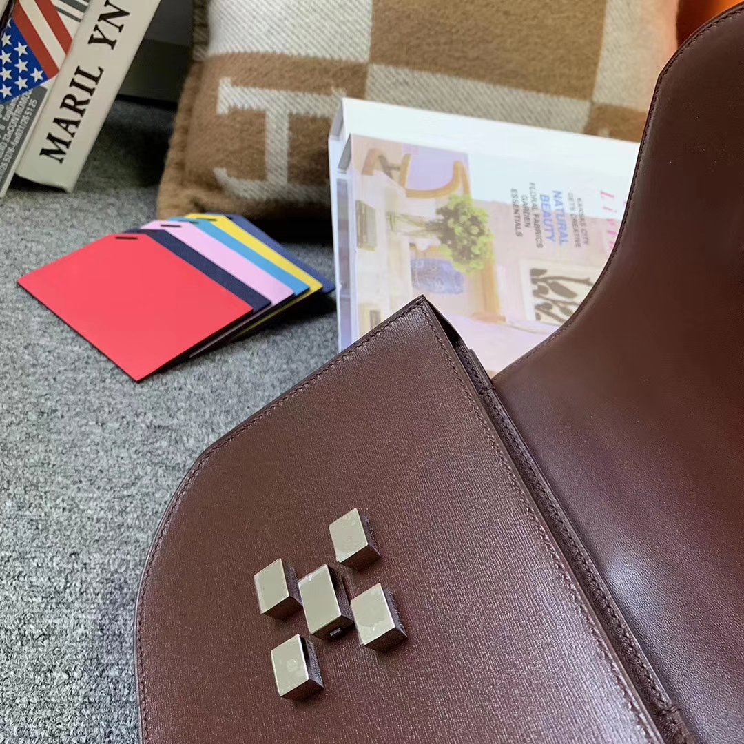 Hermès（爱马仕）爱马仕红 原厂御用顶级Box 皮 马赛克 银扣 现货