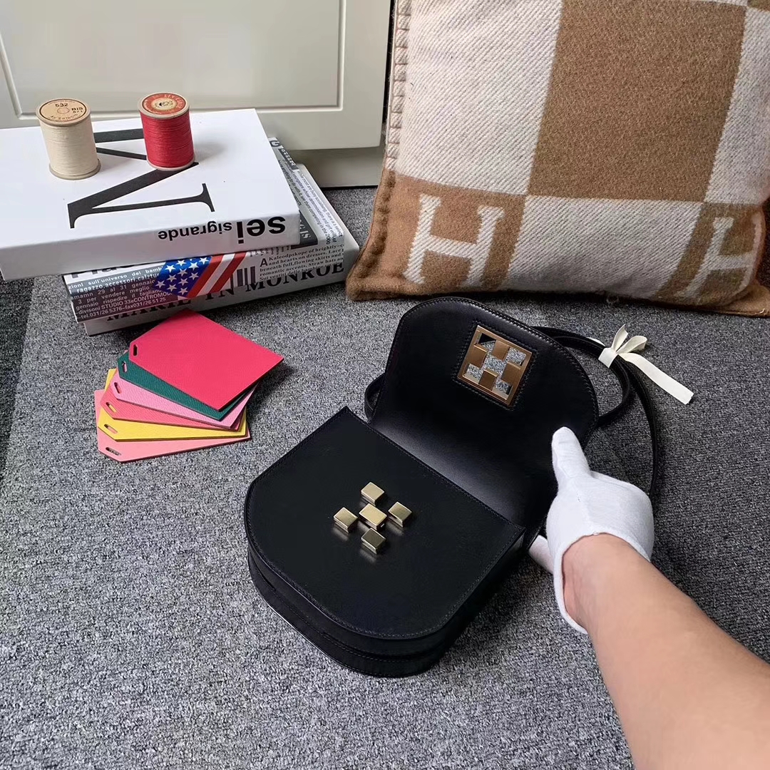 Hermès（爱马仕）CK89 黑色 原厂御用顶级Box 皮 马赛克 银扣 现货