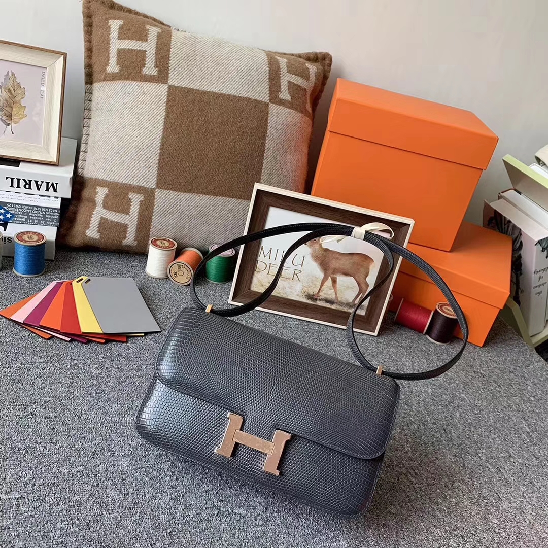 Hermès（爱马仕）8F锡器灰 原厂御用顶级蜥蜴皮 Constance 26 玫瑰金扣