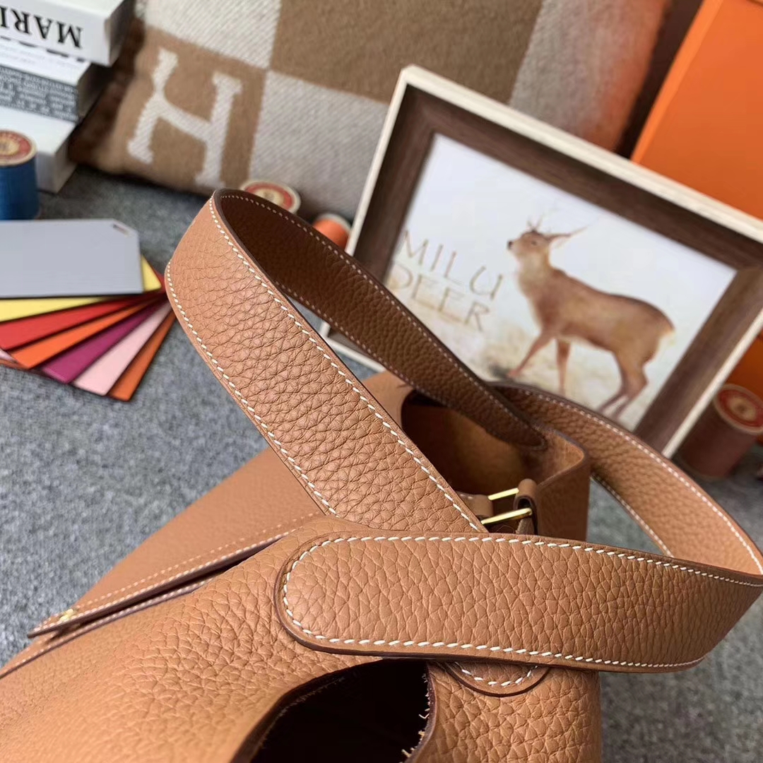 Hermès（爱马仕）C37 浅咖啡 原厂御用顶级TC 皮 Picotin Lock 22cm 金扣 现货