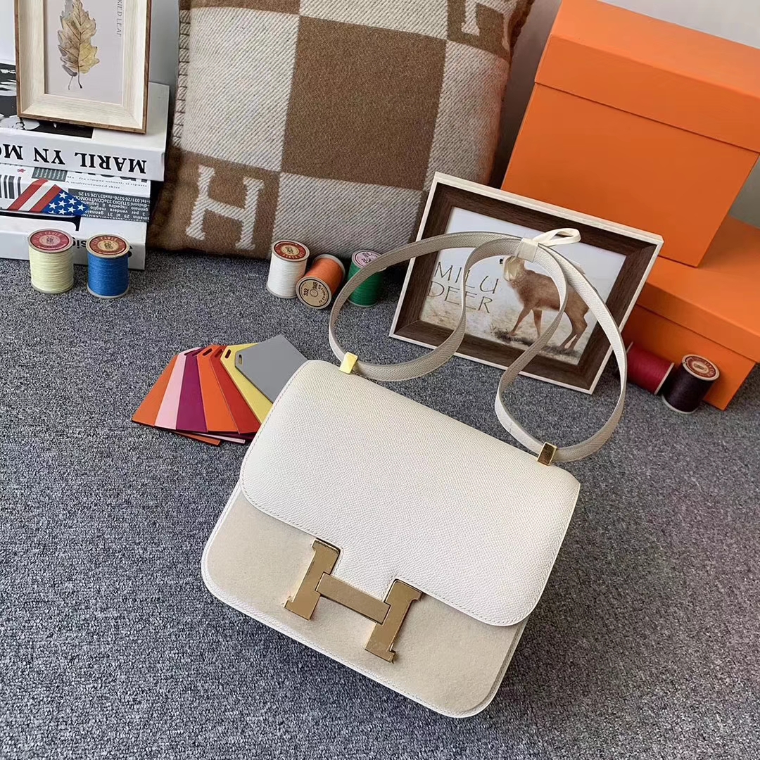 Hermès（爱马仕）奶昔白 原厂御用顶级Epsom 皮 Constance 24 金扣 现货