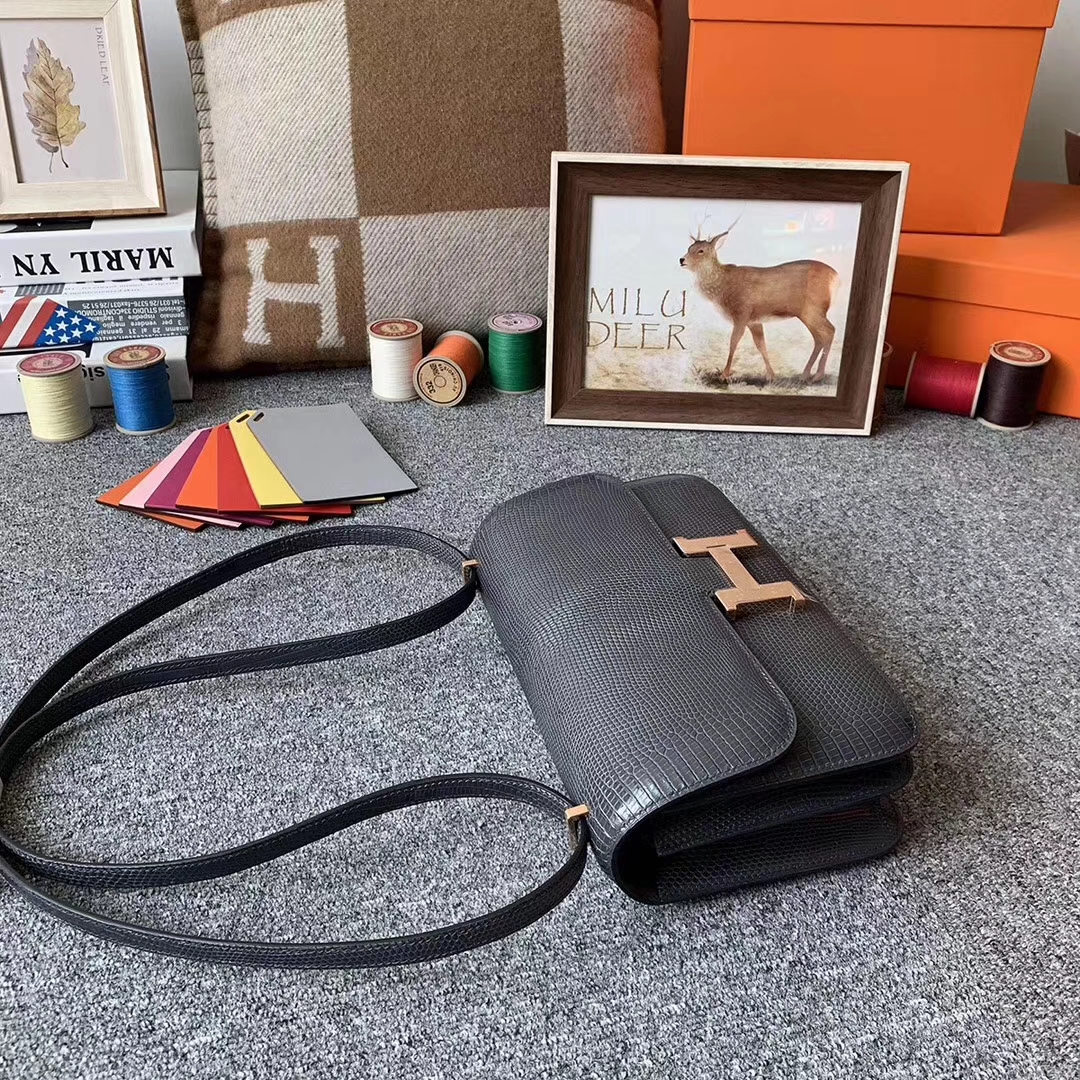 Hermès（爱马仕）8F锡器灰 原厂御用顶级蜥蜴皮 Constance 26 玫瑰金扣