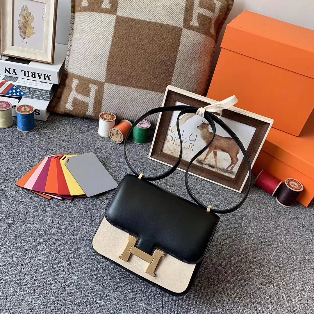 Hermès（爱马仕）黑色 原厂御用顶级BOX皮 Constance 19 金扣 现货