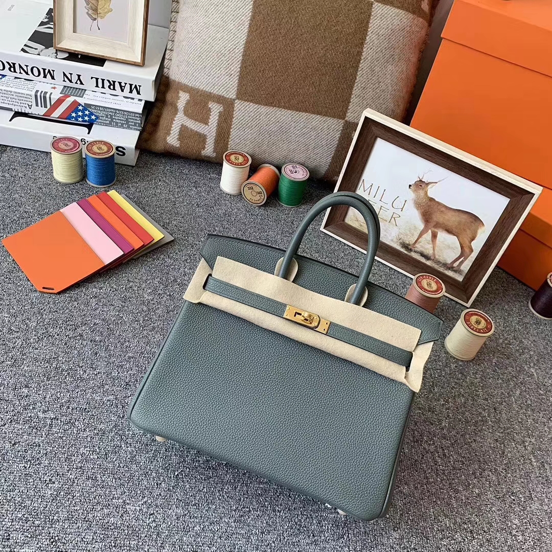 Hermès（爱马仕）杏绿色 原厂御用顶级小牛皮 Birkin 25 金扣 现货