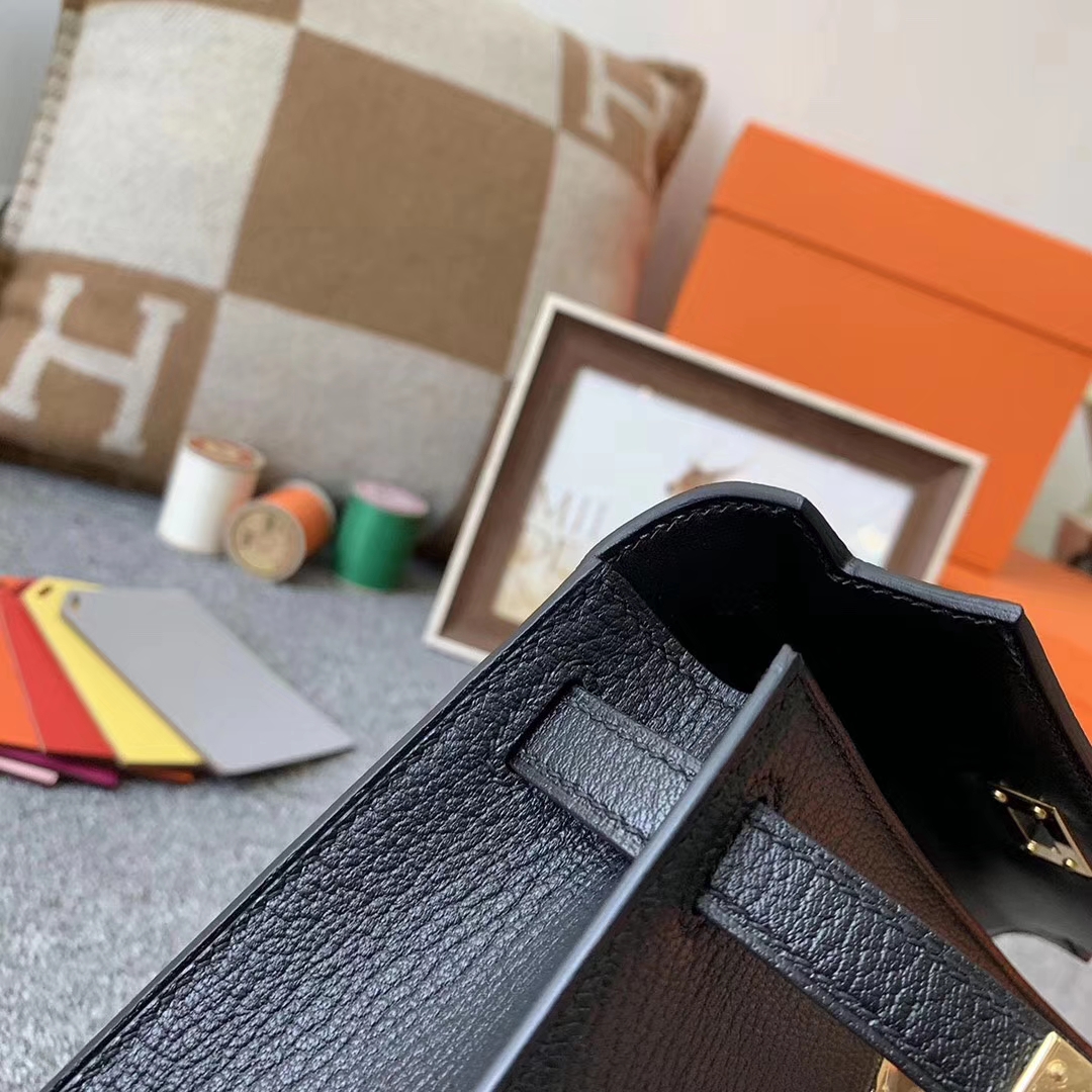 Hermès（爱马仕）89黑色  原厂御用顶级山羊皮 Mini Kelly 二代 金扣