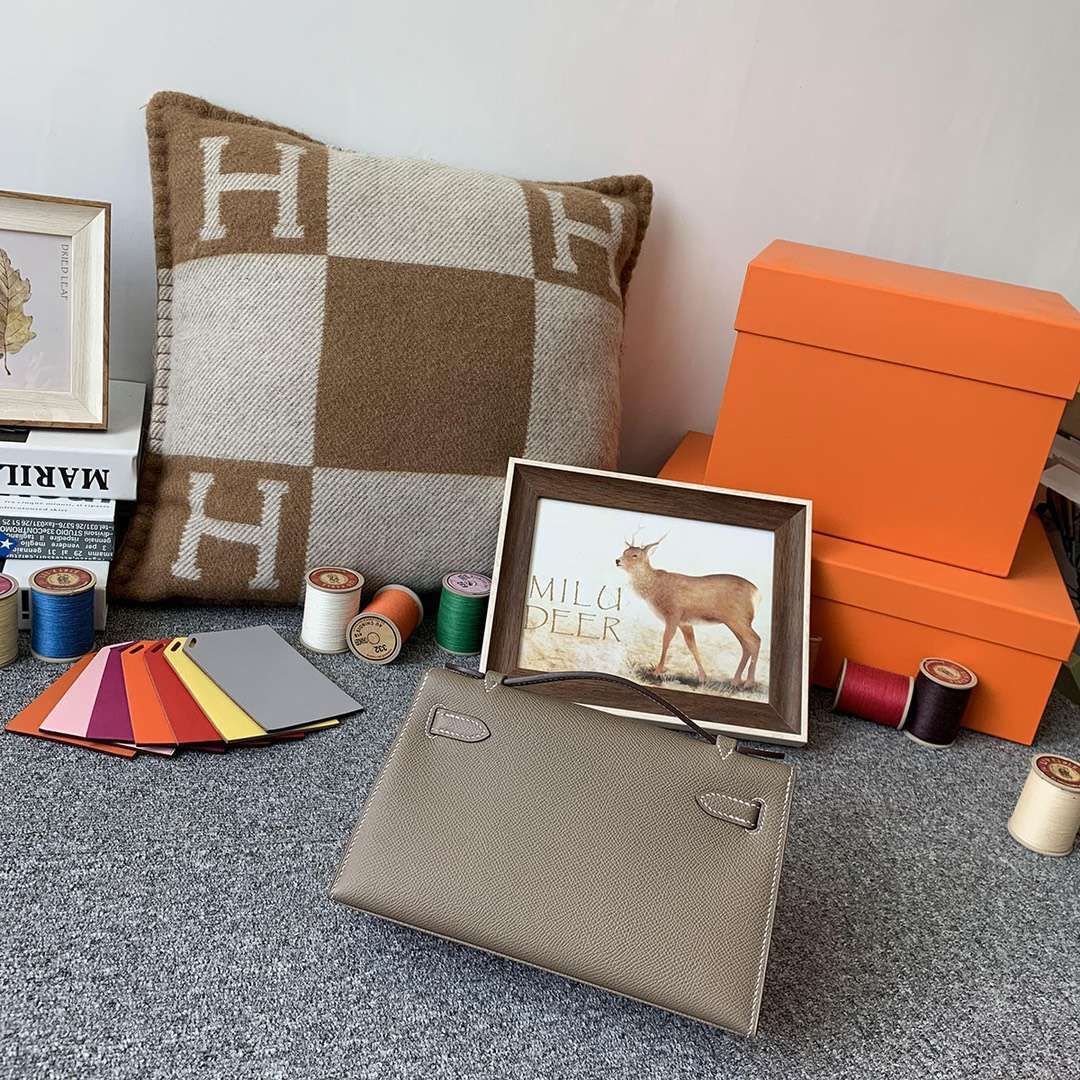 Hermès（爱马仕）CK18 大象灰 原厂御用顶级Epsom 皮 Mini Kelly 金扣 现货