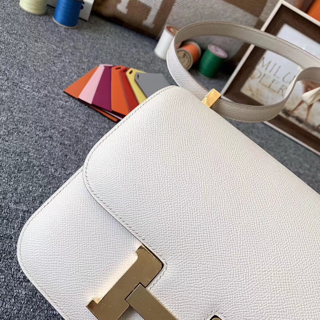 Hermès（爱马仕）奶昔白 原厂御用顶级Epsom 皮 Constance 24 金扣 现货