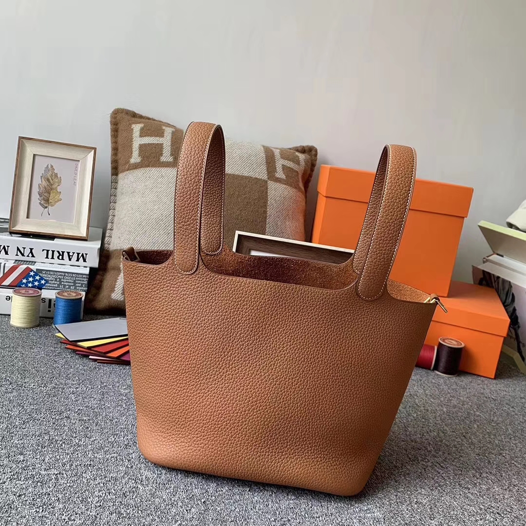 Hermès（爱马仕）C37 浅咖啡 原厂御用顶级TC 皮 Picotin Lock 22cm 金扣 现货