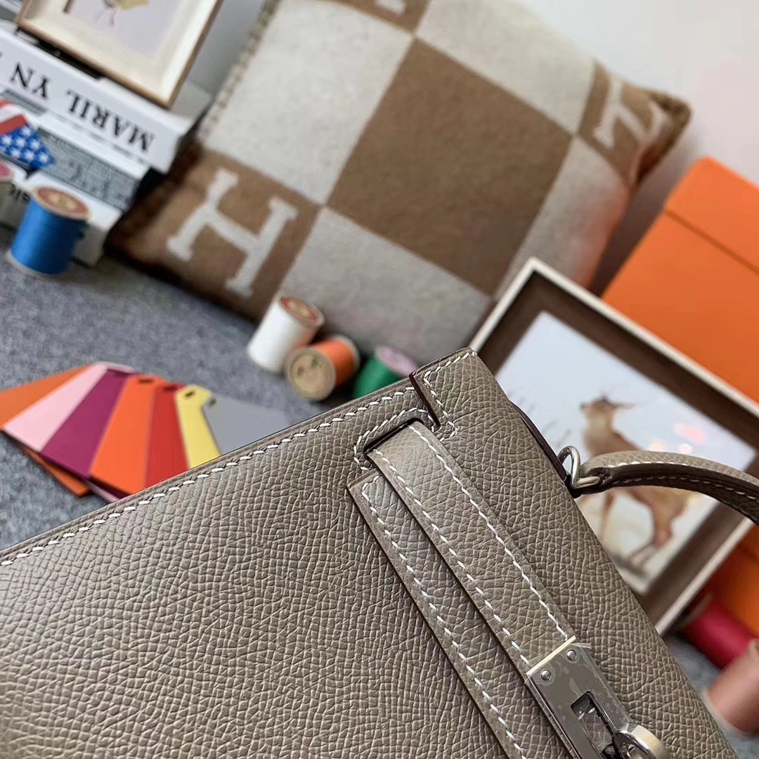 Hermès（爱马仕）CK18 大象灰 原厂御用顶级Epsom 皮 Mini Kelly 二代 银扣