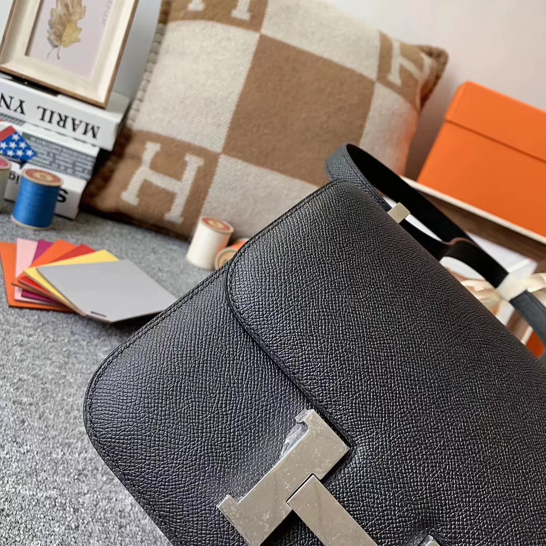 Hermès（爱马仕）89 黑色 原厂御用顶级Epsom 皮 Constance 24 银扣 现货