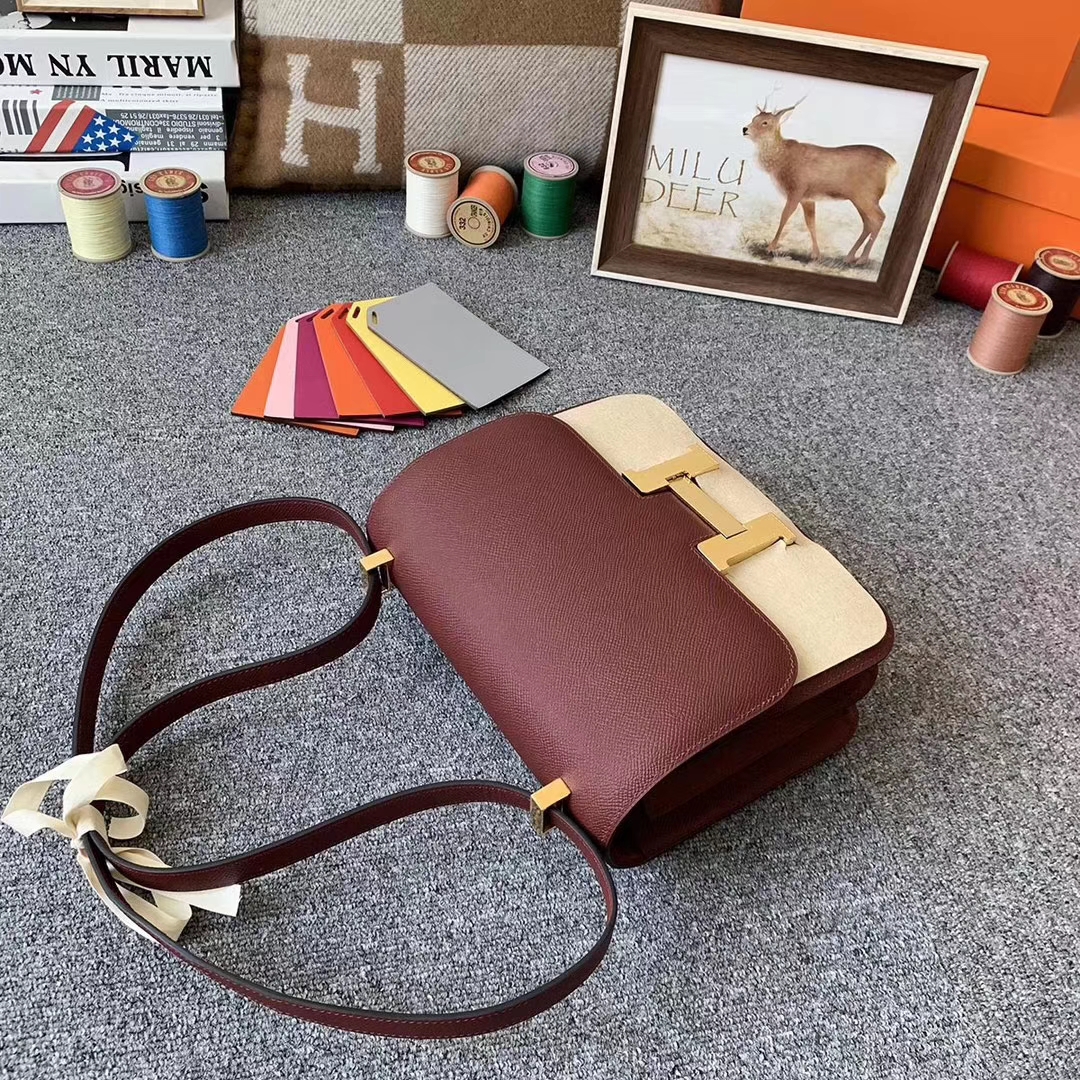Hermès（爱马仕）爱马仕红 原厂御用顶级Epsom 皮 Constance 24 金扣 现货