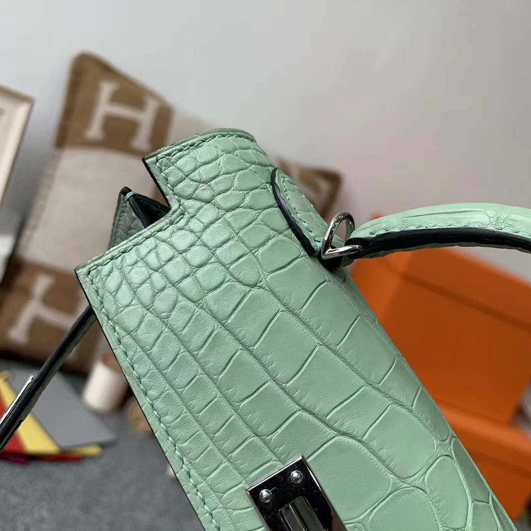 Hermès（爱马仕）6U薄荷绿 原厂御用顶级鳄鱼皮 Mini Kelly 二代 银扣