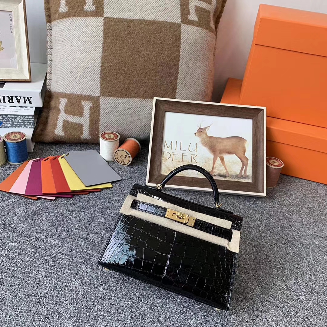 Hermès（爱马仕）CK89 黑色亮面 原厂御用顶级鳄鱼皮 Mini Kelly 二代 银扣 现货
