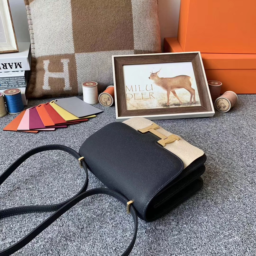 Hermès（爱马仕）午夜蓝 原厂御用顶级Monsieur皮 新皮 Constance 19 金扣 现货