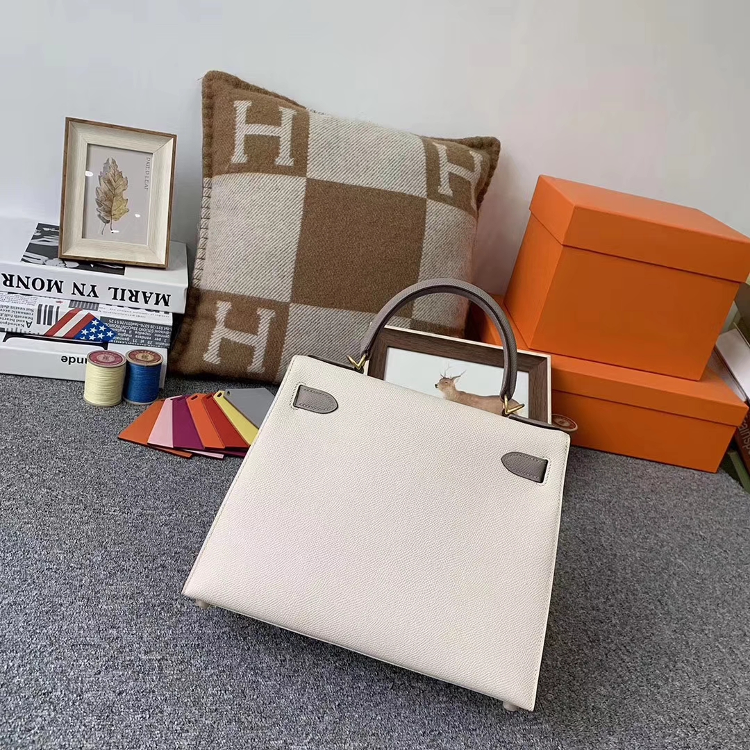 Hermès（爱马仕）奶昔白拼沥青灰 原厂御用顶级Epsom 皮 Kelly 28 外缝 拉丝金扣