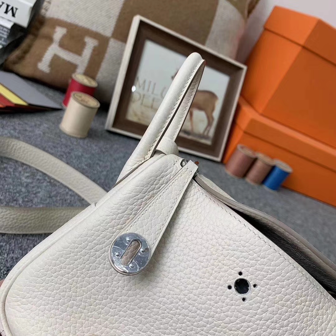 Hermès（爱马仕）奶昔白 原厂御用顶级TC皮 Mini Lindy 银扣 现货