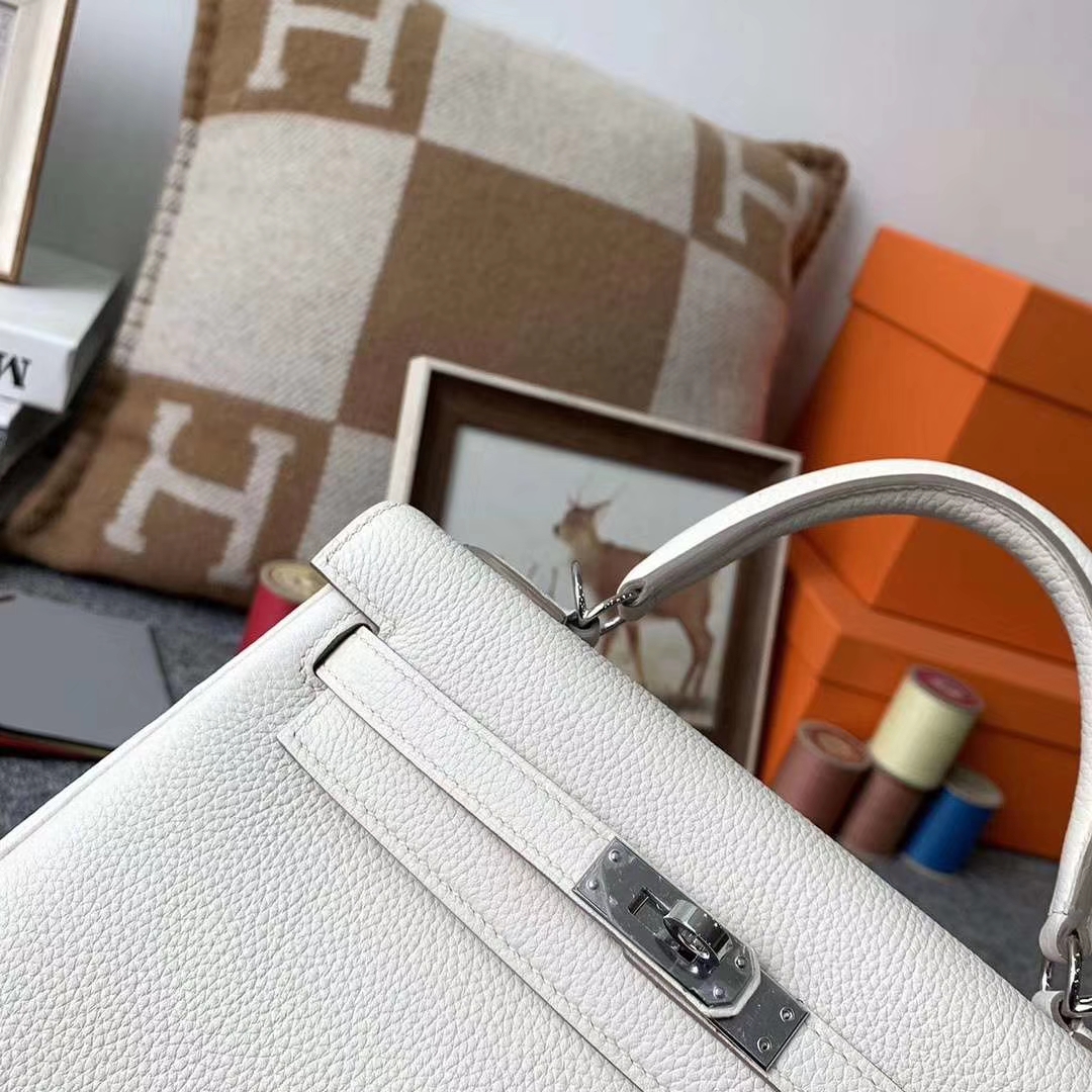Hermès（爱马仕）8L冰川白 原厂御用顶级小牛皮 Kelly 25 银扣
